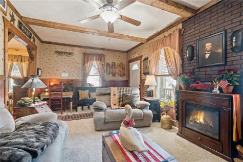 148 17th Avenue SW Cedar Rapids IA 52404