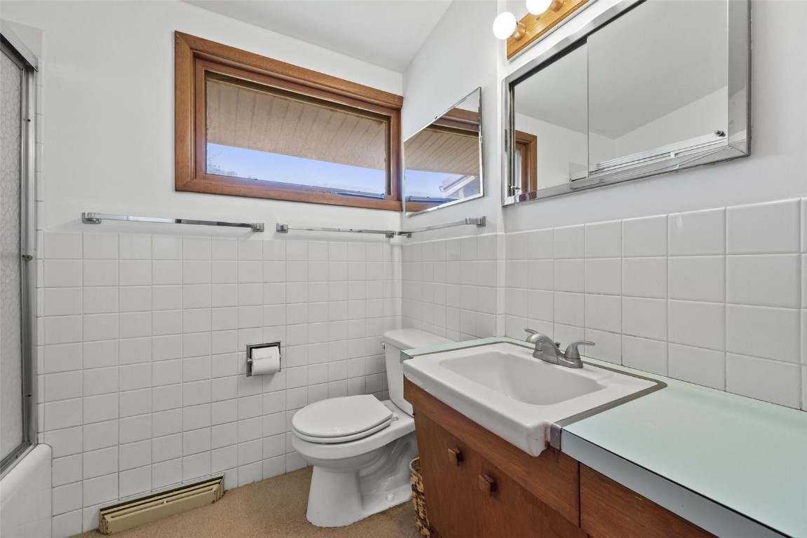 4323 Fairlane Drive NE Cedar Rapids IA 52402