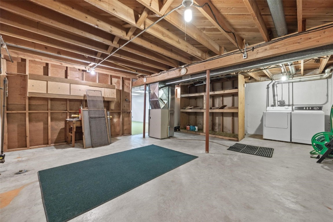 4323 Fairlane Drive NE Cedar Rapids IA 52402