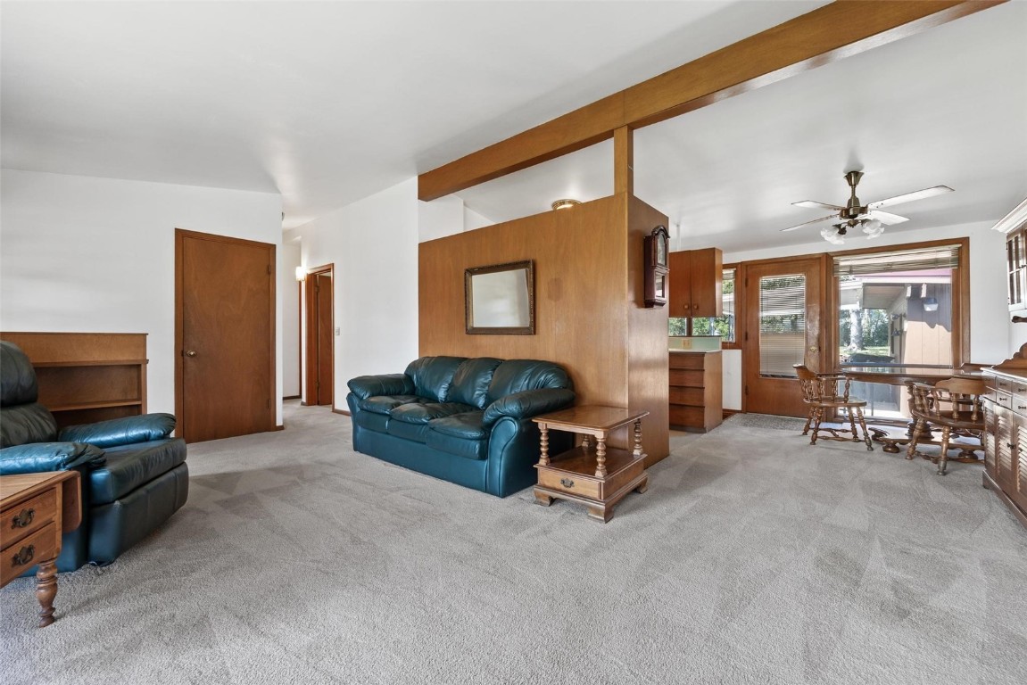 4323 Fairlane Drive NE Cedar Rapids IA 52402