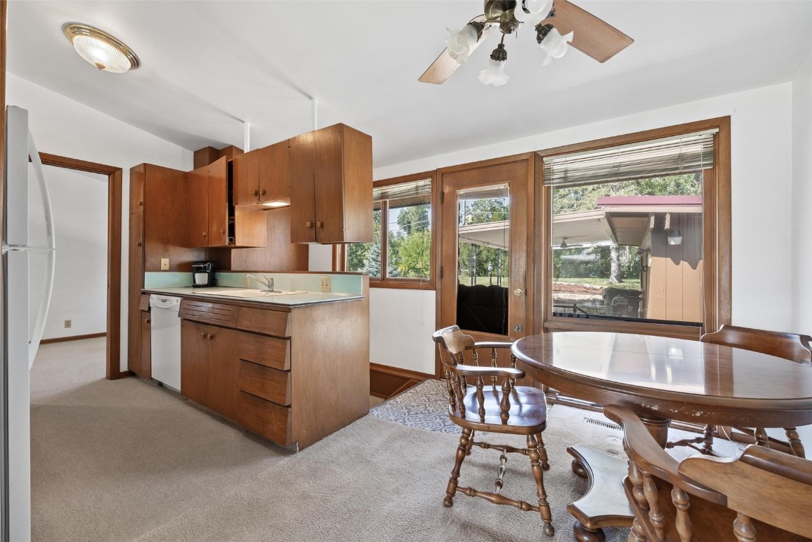 4323 Fairlane Drive NE Cedar Rapids IA 52402