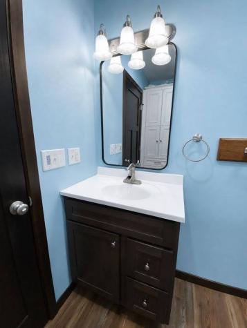 401 E 12th Street Vinton IA 52349