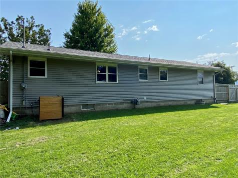 401 E 12th Street Vinton IA 52349