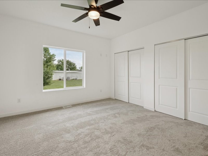 1420 Duncan Drive Lane Muscatine IA 52761