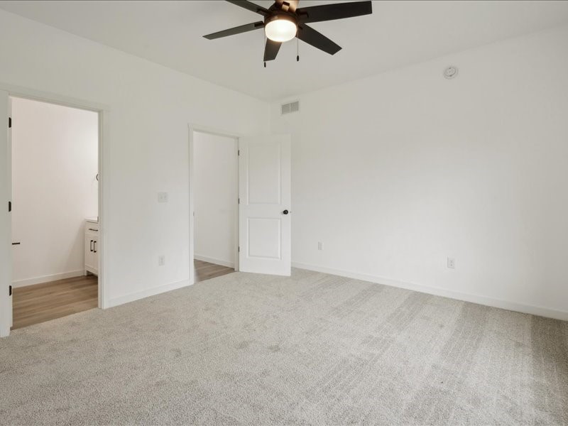 1420 Duncan Drive Lane Muscatine IA 52761