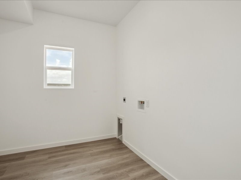 1420 Duncan Drive Lane Muscatine IA 52761