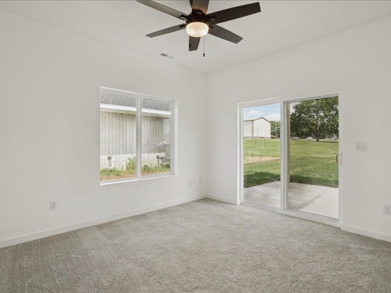 1420 Duncan Drive Lane Muscatine IA 52761