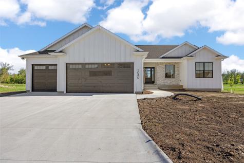 1986 Royal Oak Ridge Road Marion IA 52302