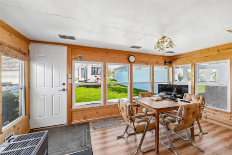 329 2nd Street Atkins IA 52206