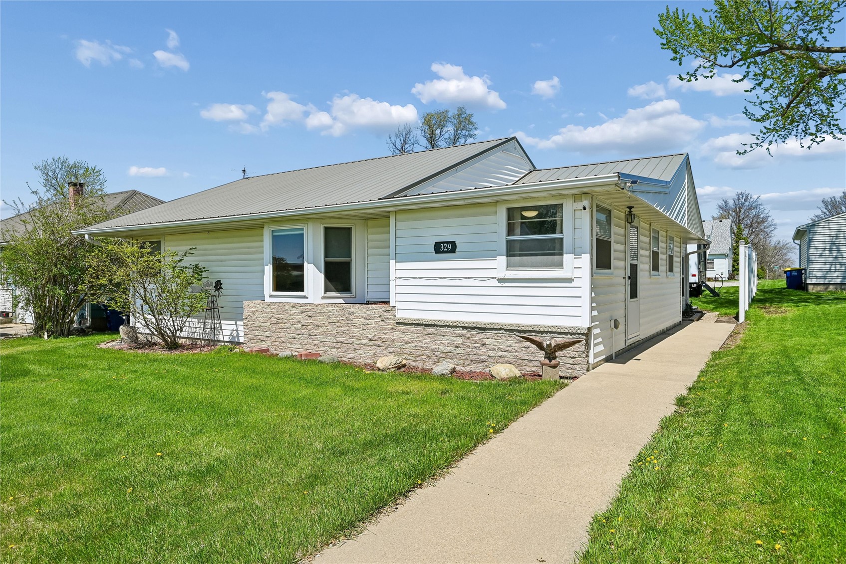 329 2nd Street Atkins IA 52206