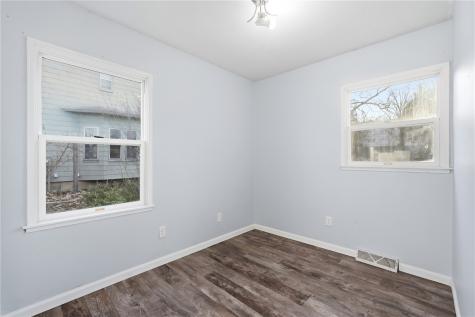 654 S Lucas Street Iowa City IA 52240