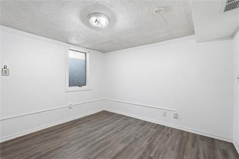 654 S Lucas Street Iowa City IA 52240