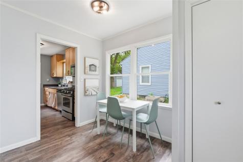 654 S Lucas Street Iowa City IA 52240