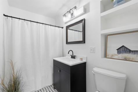 654 S Lucas Street Iowa City IA 52240