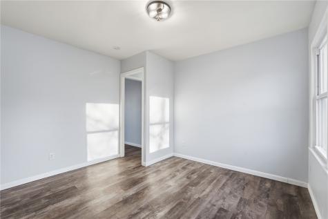 654 S Lucas Street Iowa City IA 52240