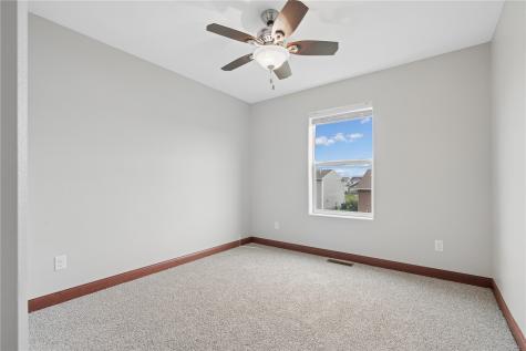 5313 Ruhd Street SW Cedar Rapids IA 52404
