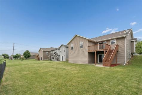 5313 Ruhd Street SW Cedar Rapids IA 52404