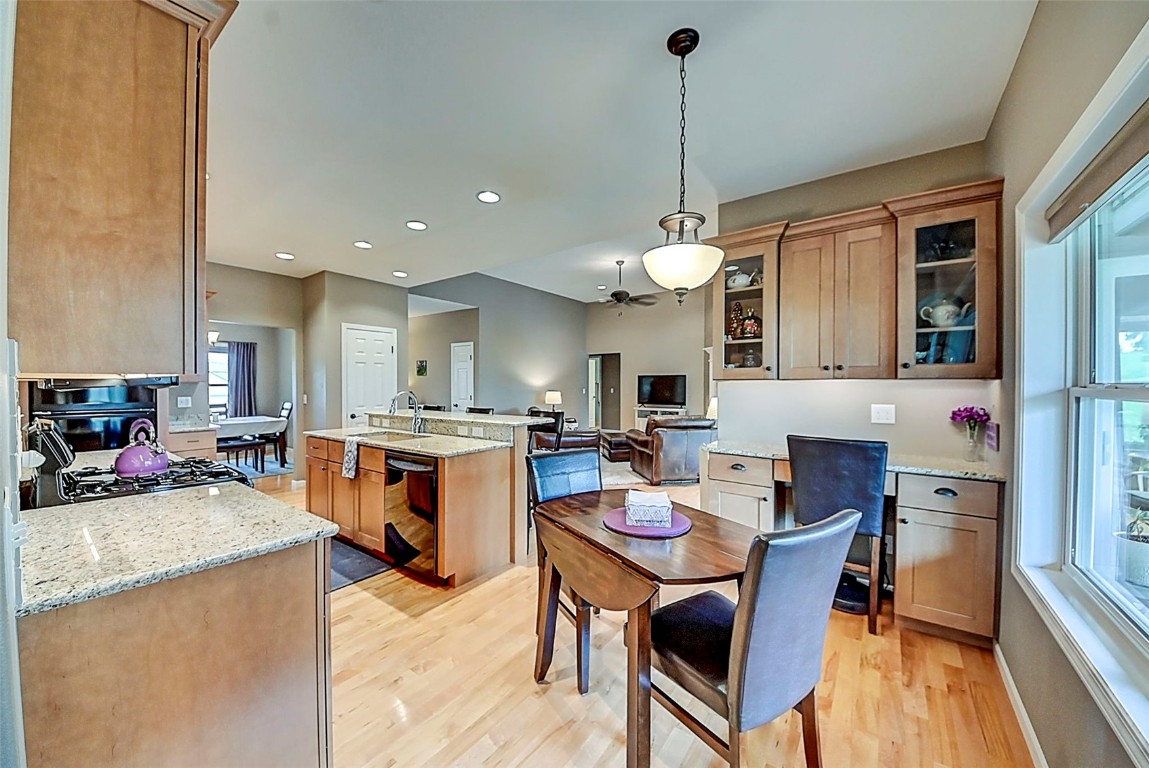 10686 225th Avenue Anamosa IA 52205