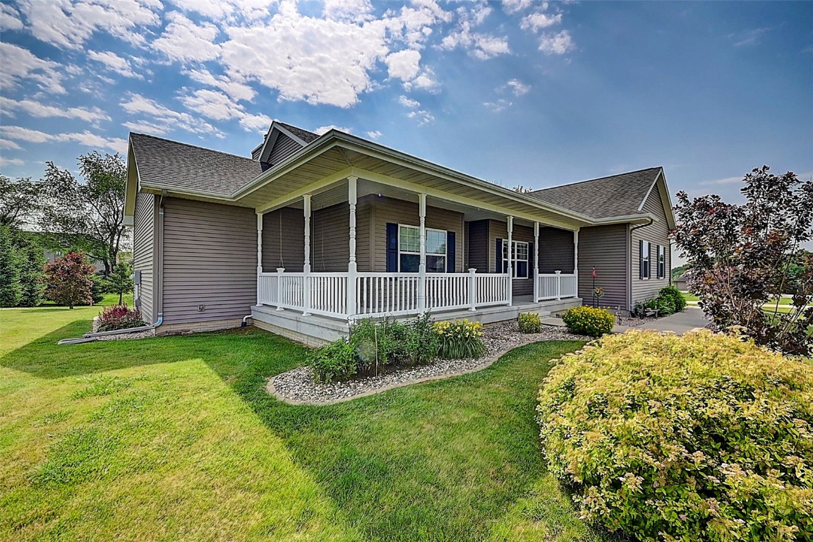 10686 225th Avenue Anamosa IA 52205