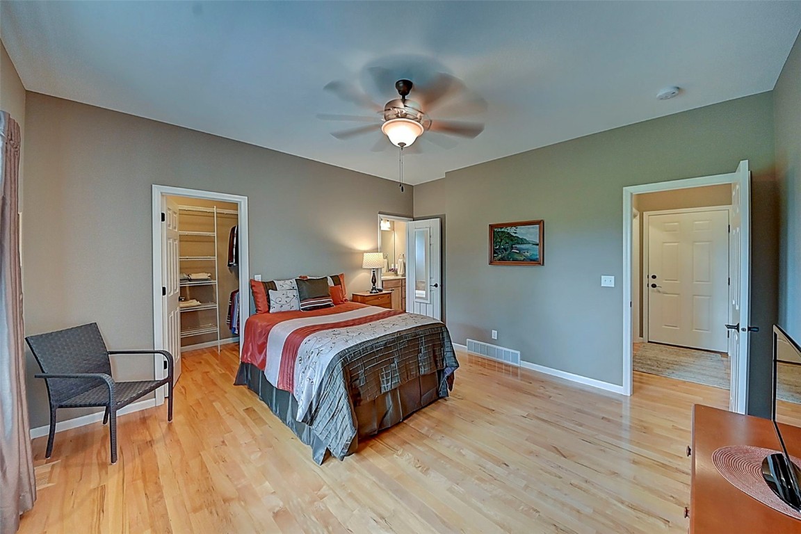 10686 225th Avenue Anamosa IA 52205