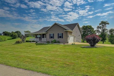 10686 225th Avenue Anamosa IA 52205