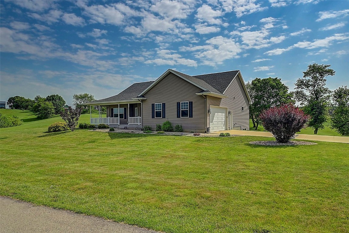 10686 225th Avenue Anamosa IA 52205