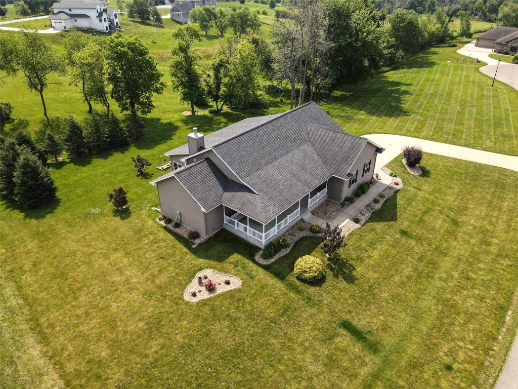 10686 225th Avenue Anamosa IA 52205