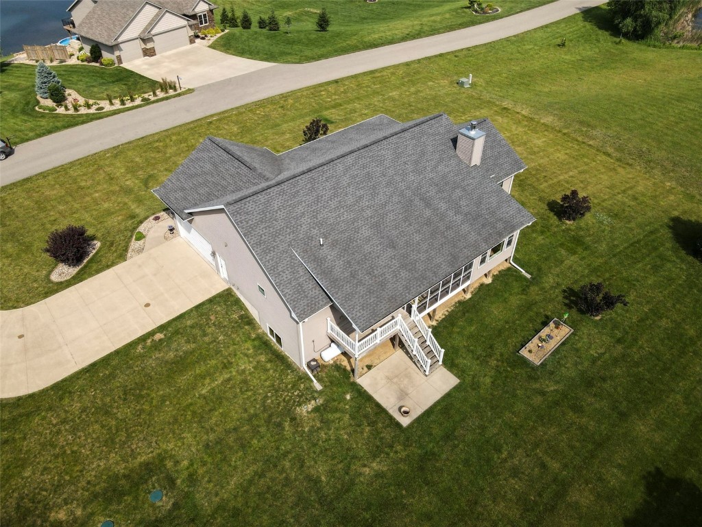 10686 225th Avenue Anamosa IA 52205