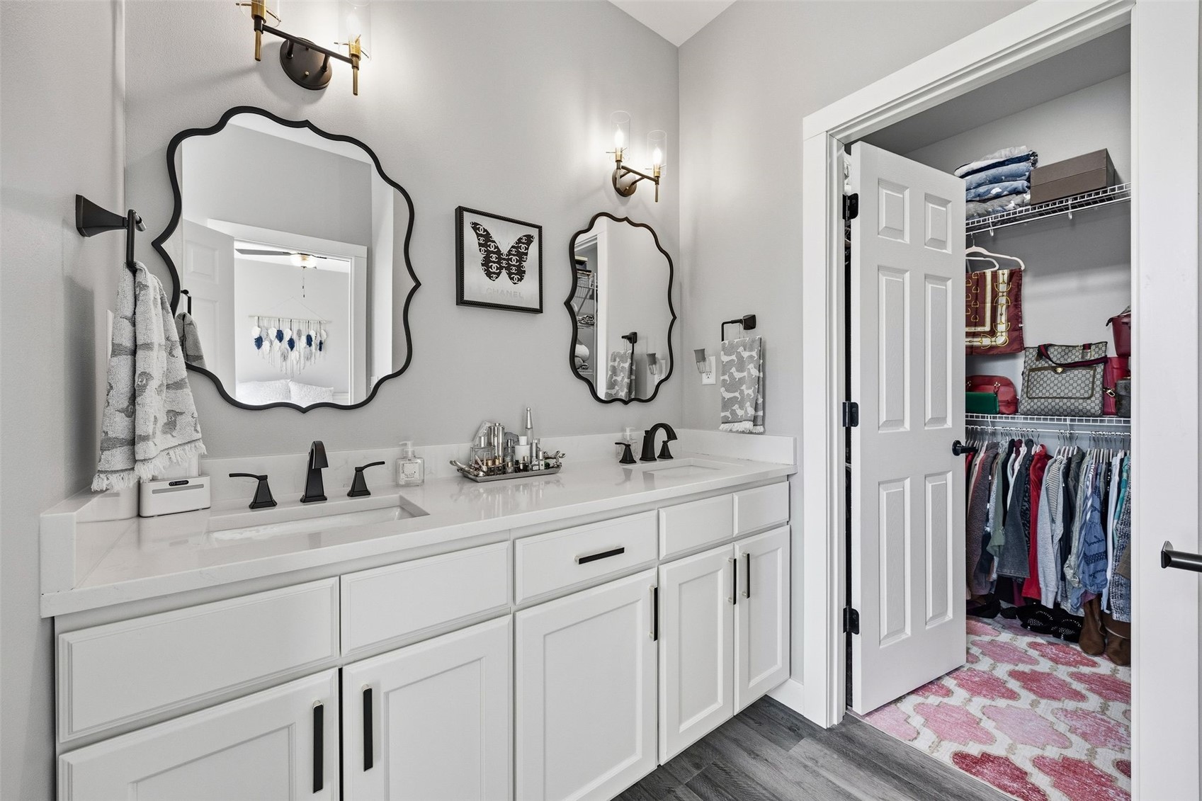 225 Meadow Breeze Lane Center Point IA 52213