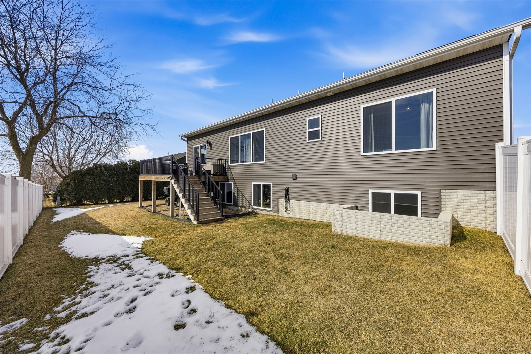 225 Meadow Breeze Lane Center Point IA 52213