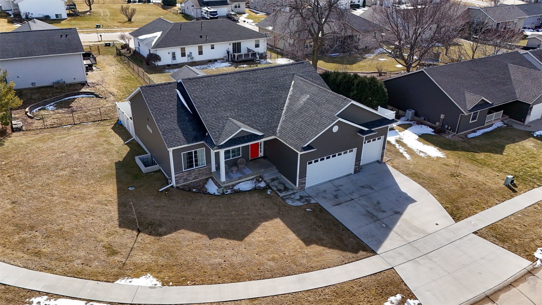 225 Meadow Breeze Lane Center Point IA 52213