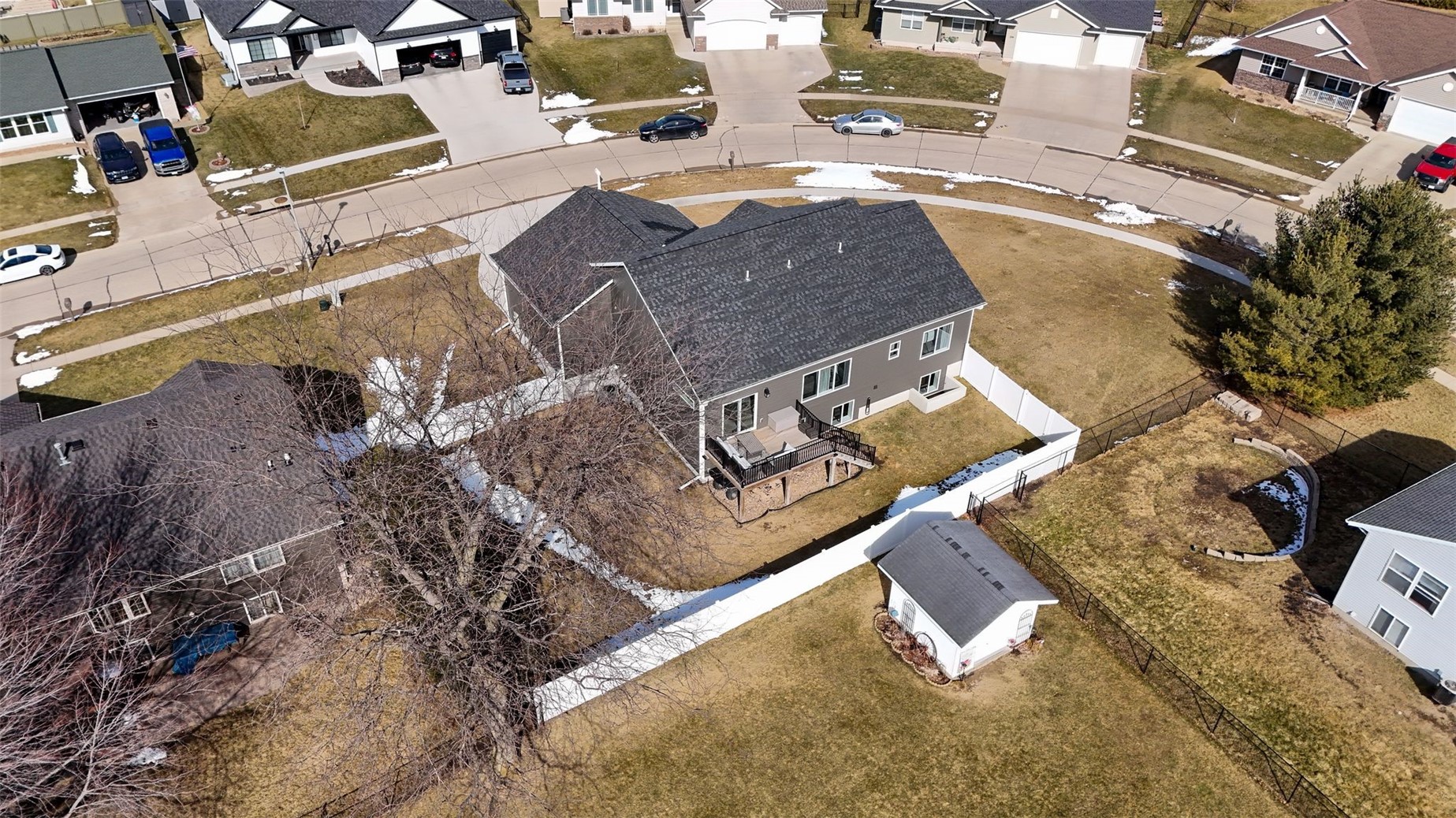 225 Meadow Breeze Lane Center Point IA 52213