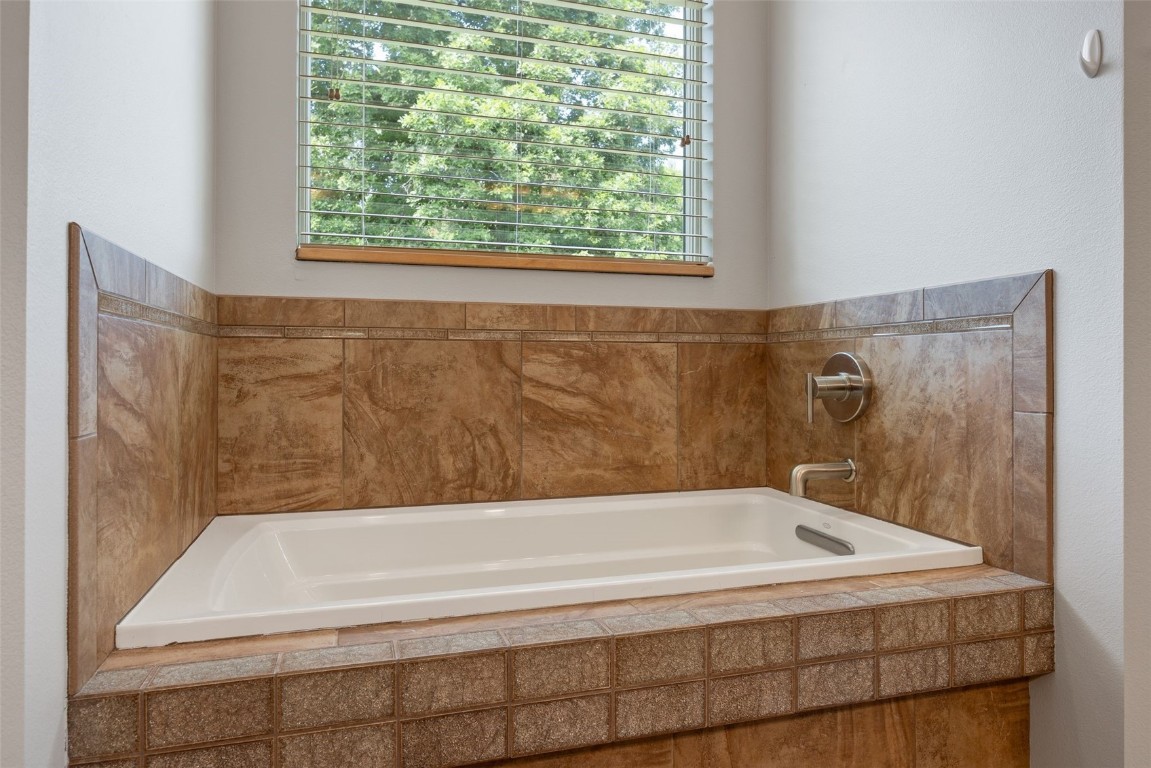 200 Auburn East Lane Coralville IA 52241