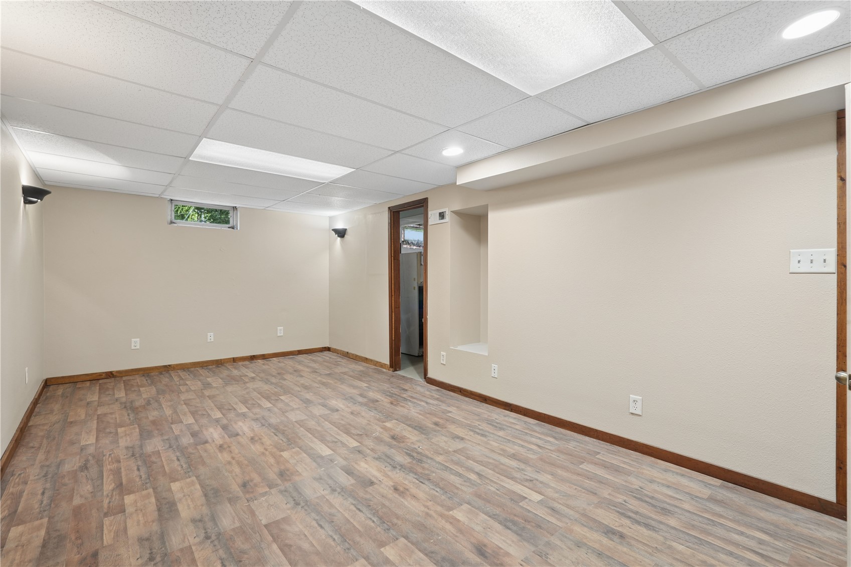 1610 Oakland Road Cedar Rapids IA 52402