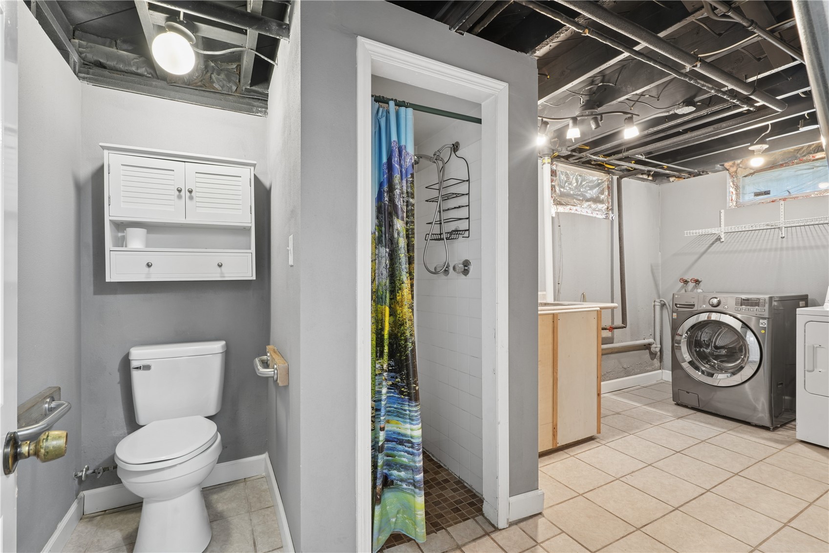 1610 Oakland Road Cedar Rapids IA 52402