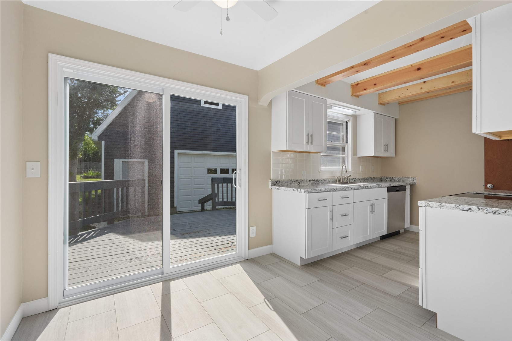 1610 Oakland Road Cedar Rapids IA 52402