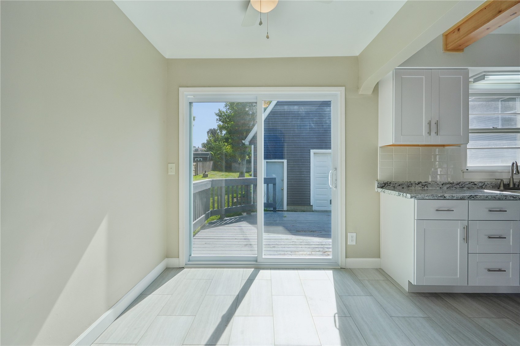 1610 Oakland Road Cedar Rapids IA 52402