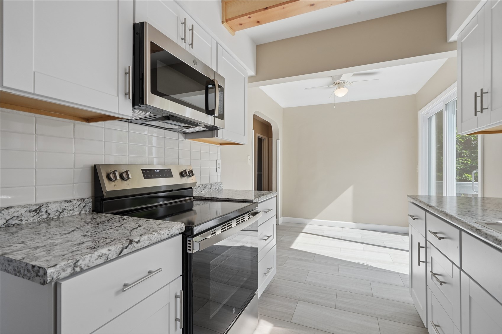 1610 Oakland Road Cedar Rapids IA 52402