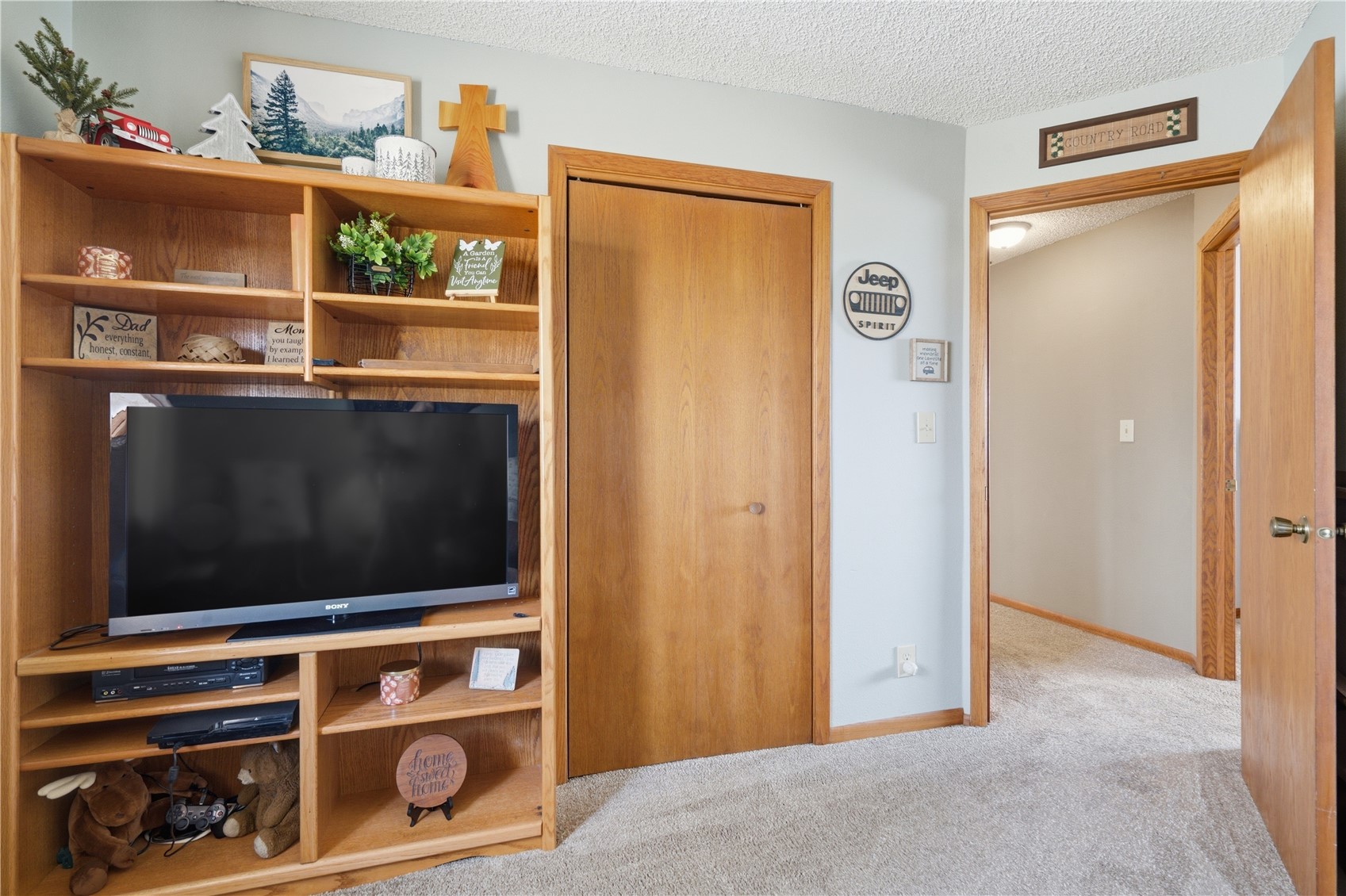 3766 Greens Grove Road Center Point IA 52213