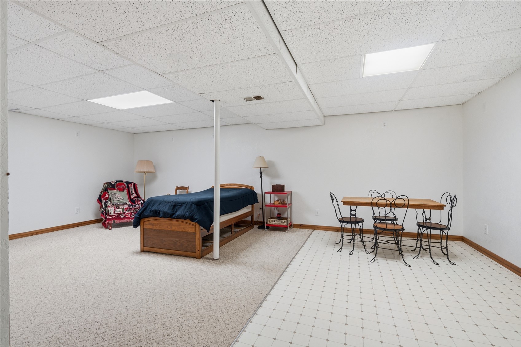 3766 Greens Grove Road Center Point IA 52213