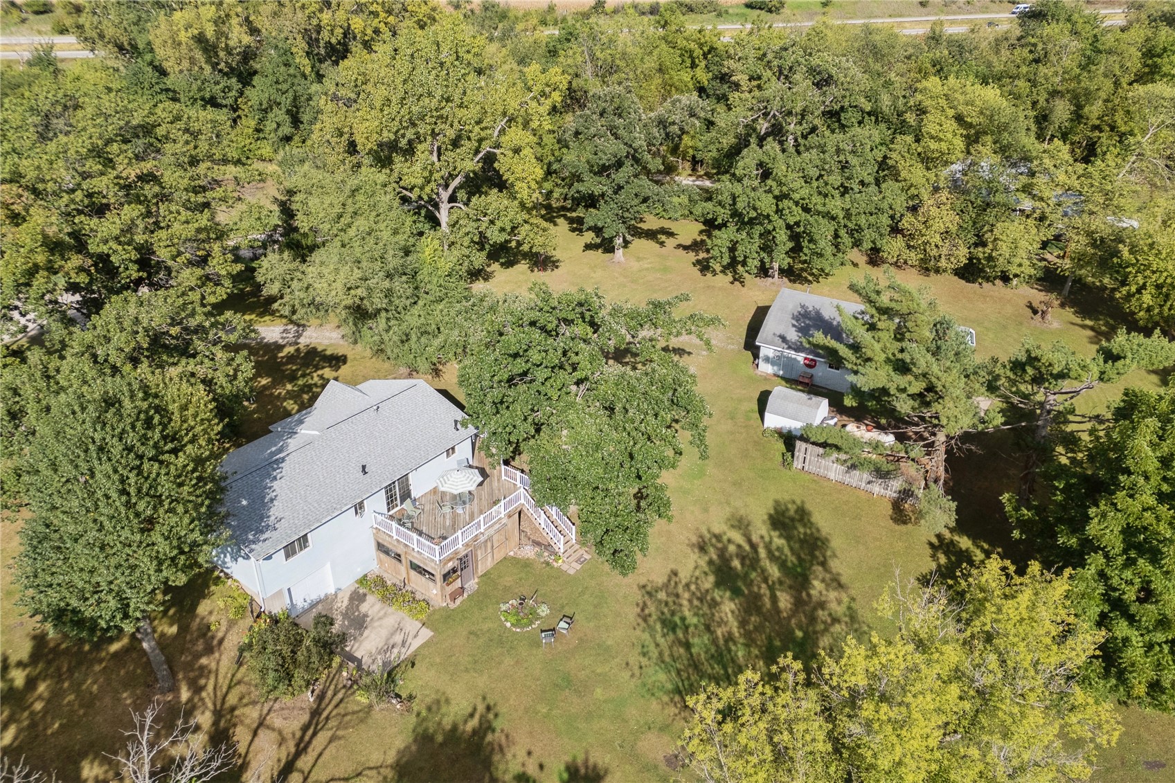 3766 Greens Grove Road Center Point IA 52213