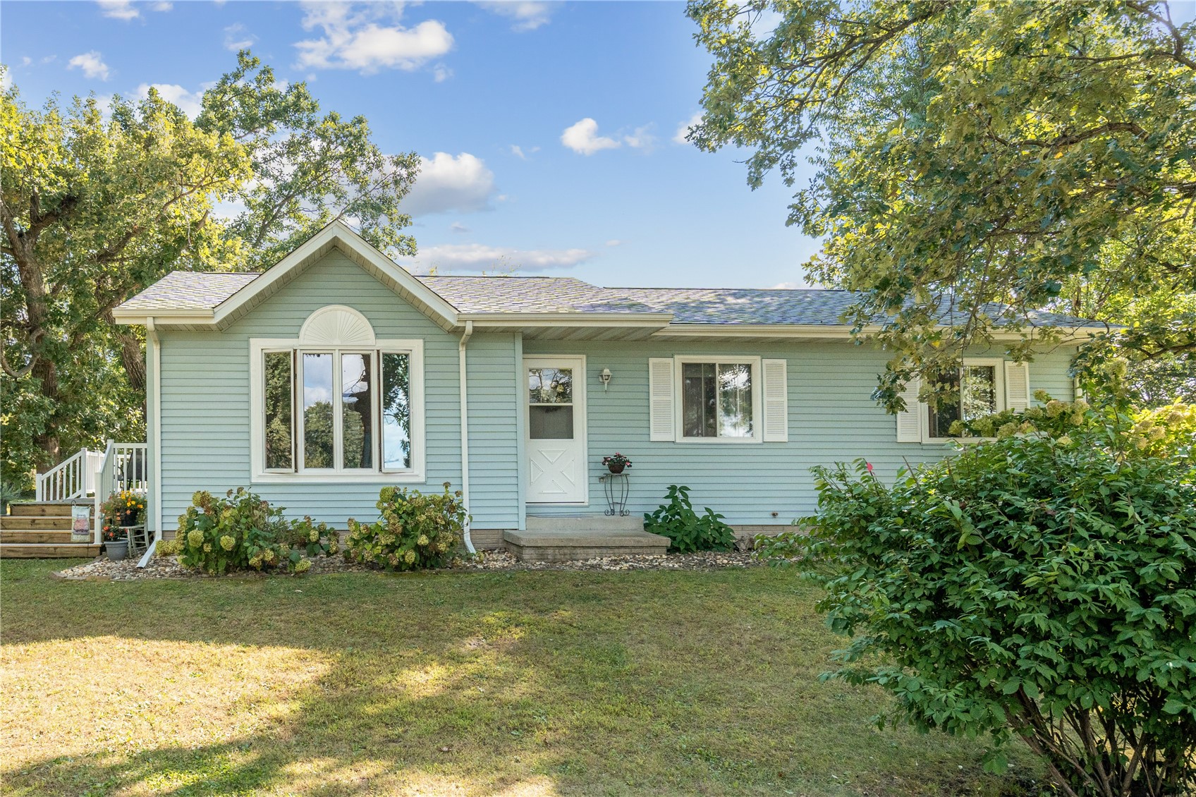 3766 Greens Grove Road Center Point IA 52213