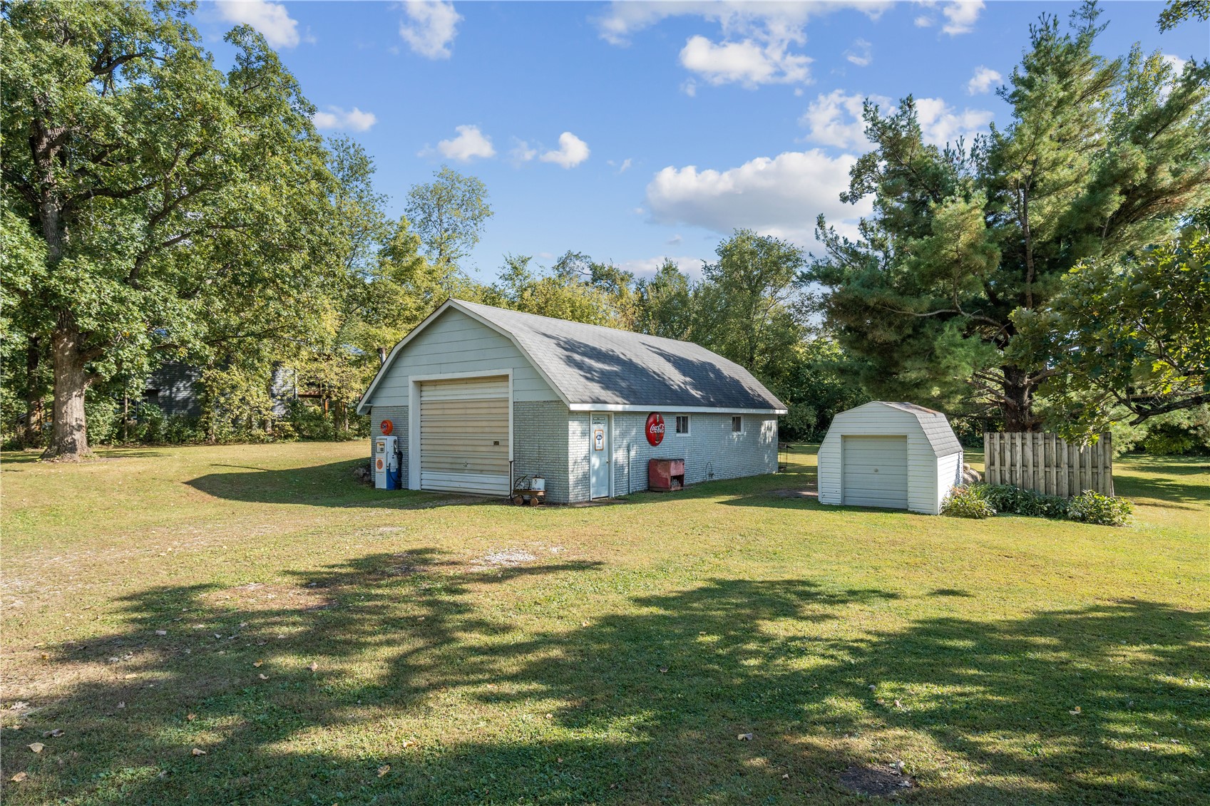 3766 Greens Grove Road Center Point IA 52213
