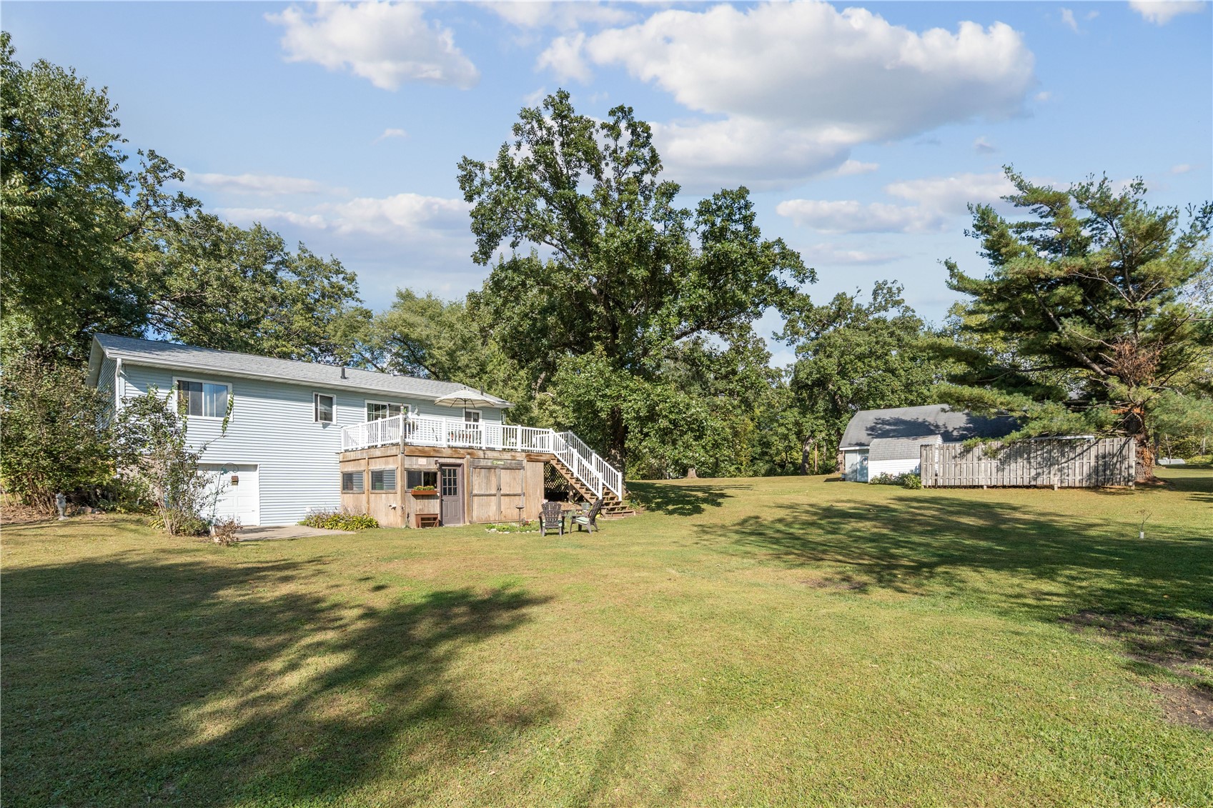3766 Greens Grove Road Center Point IA 52213