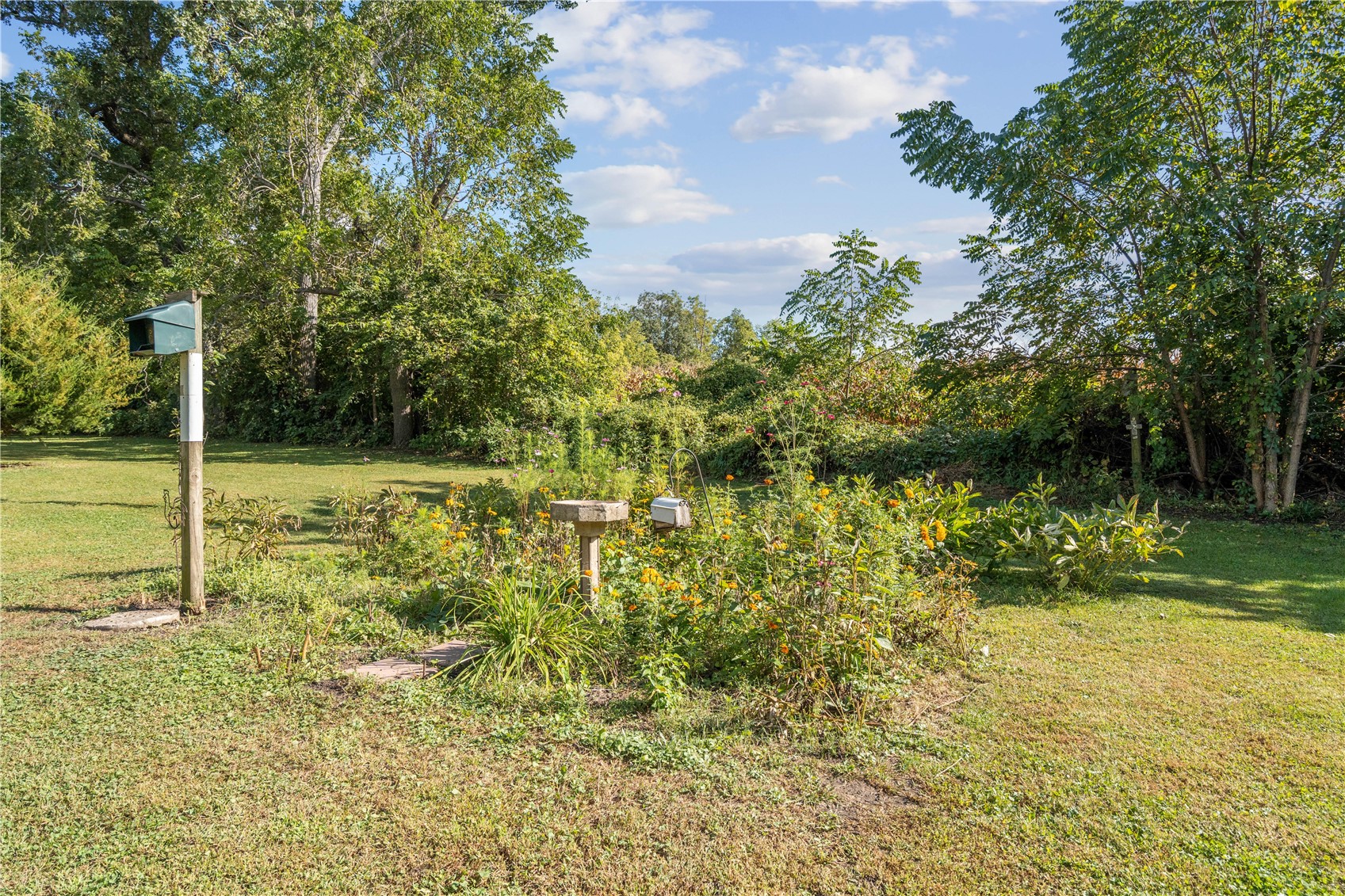 3766 Greens Grove Road Center Point IA 52213
