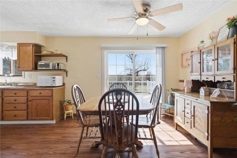 3766 Greens Grove Road Center Point IA 52213