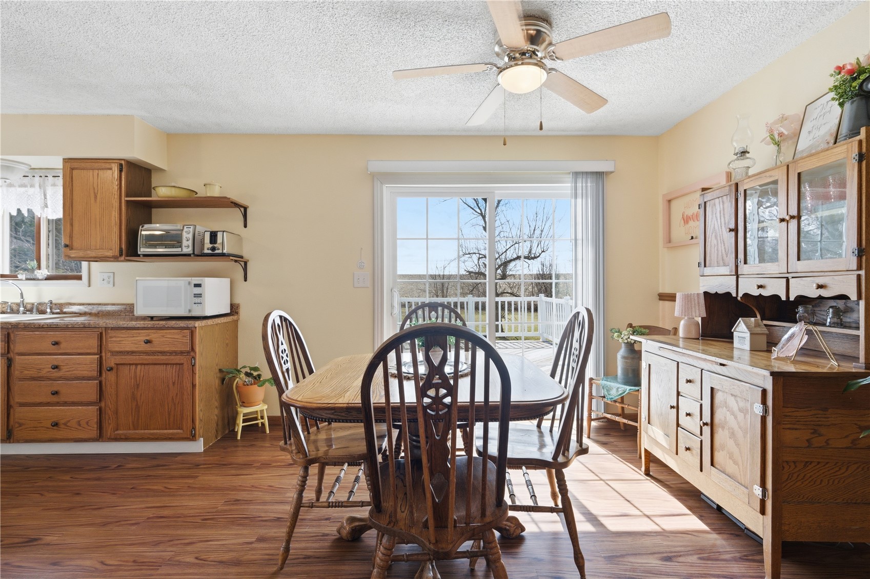 3766 Greens Grove Road Center Point IA 52213