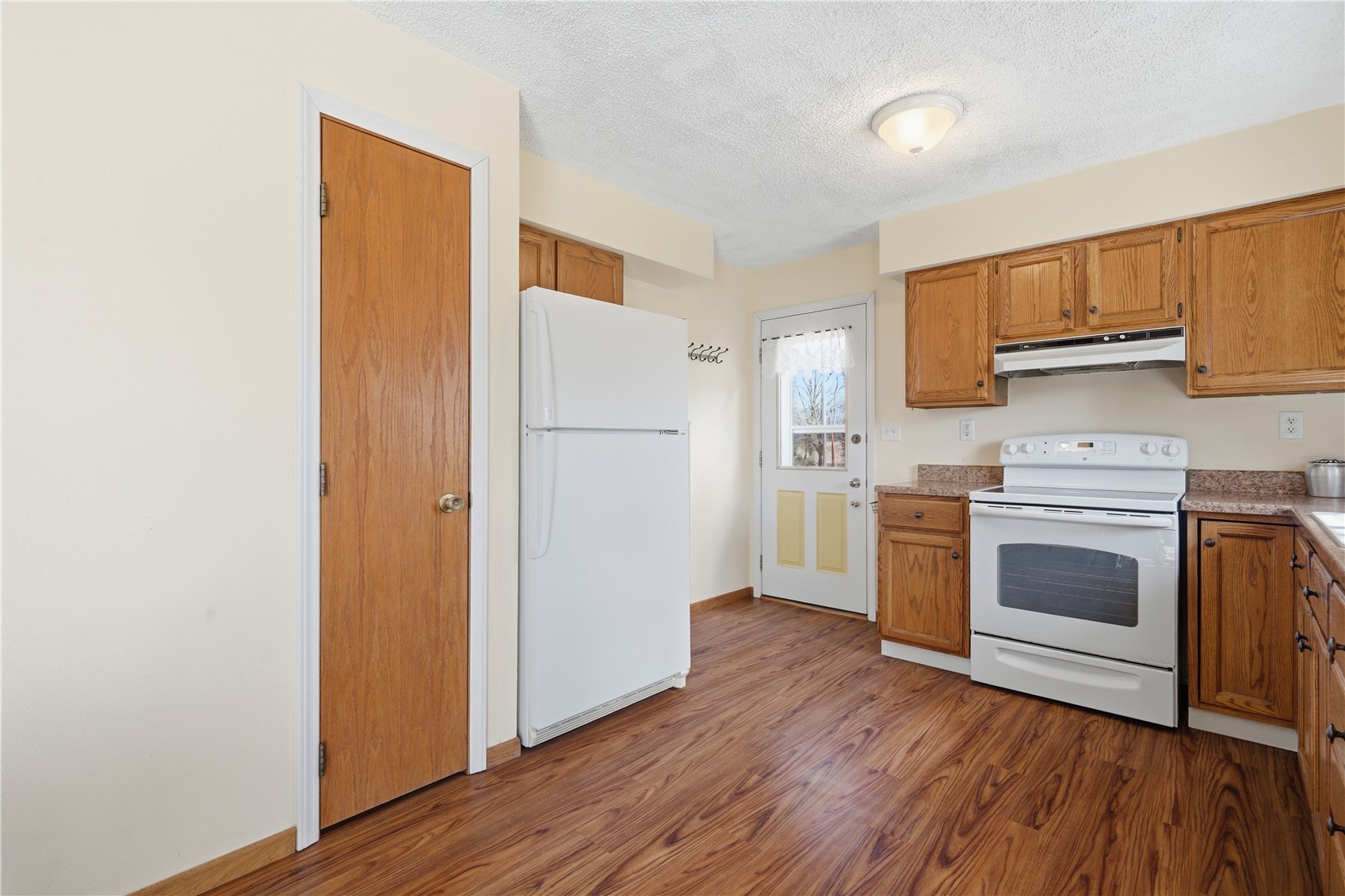 3766 Greens Grove Road Center Point IA 52213