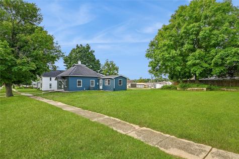 204 Ely Street Walker IA 52352