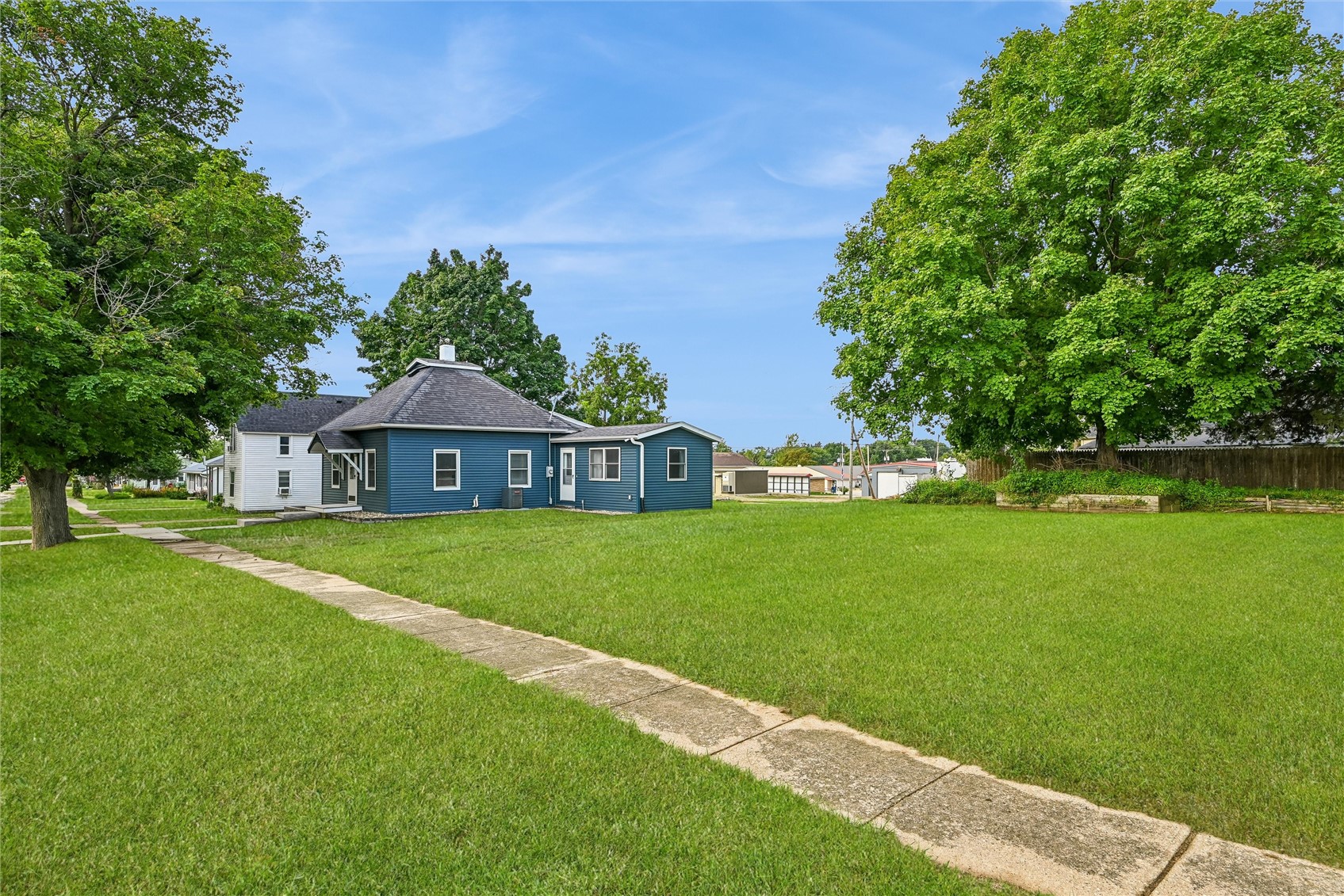 204 Ely Street Walker IA 52352